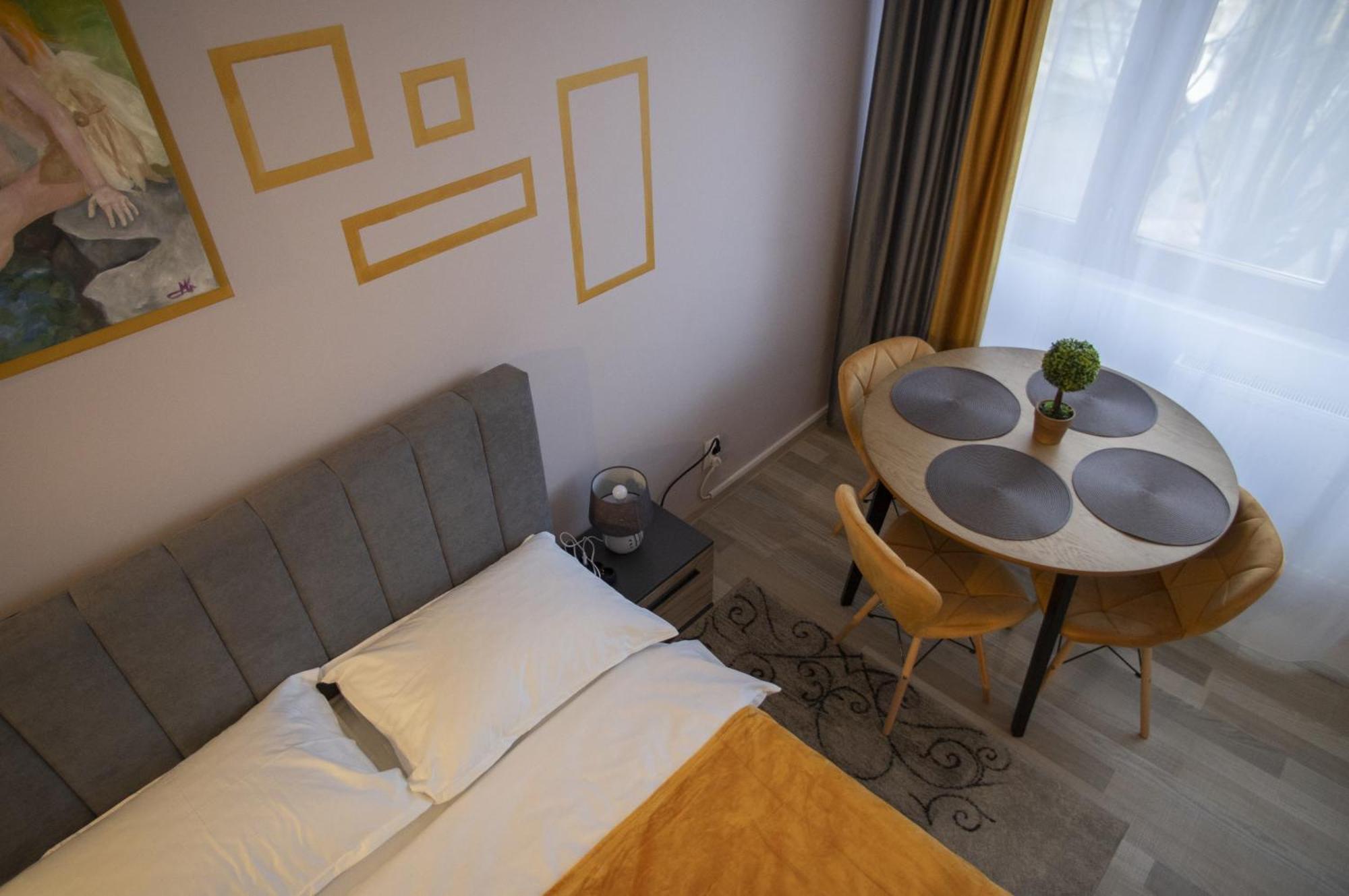 Casa Rusu -Victoria-Self Check In-24H Apartment Resita Luaran gambar
